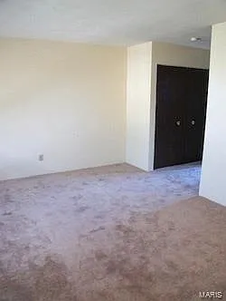 826 White Oak Dr #3 — Photo 9
