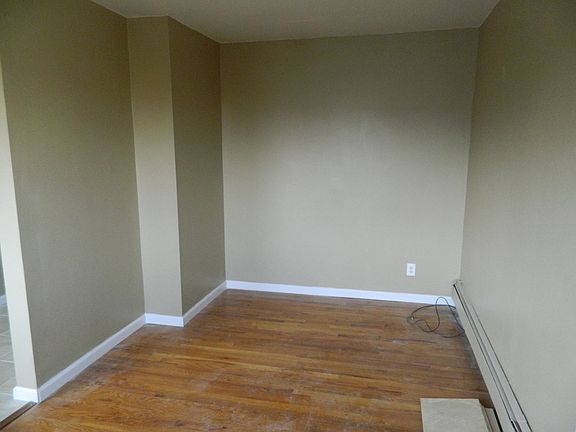 3rd image of 51 Banta Ave #2