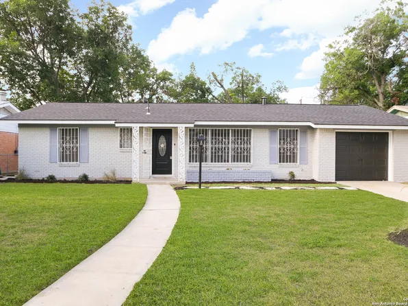 4818 HERSHEY DR, San Antonio, TX 78220