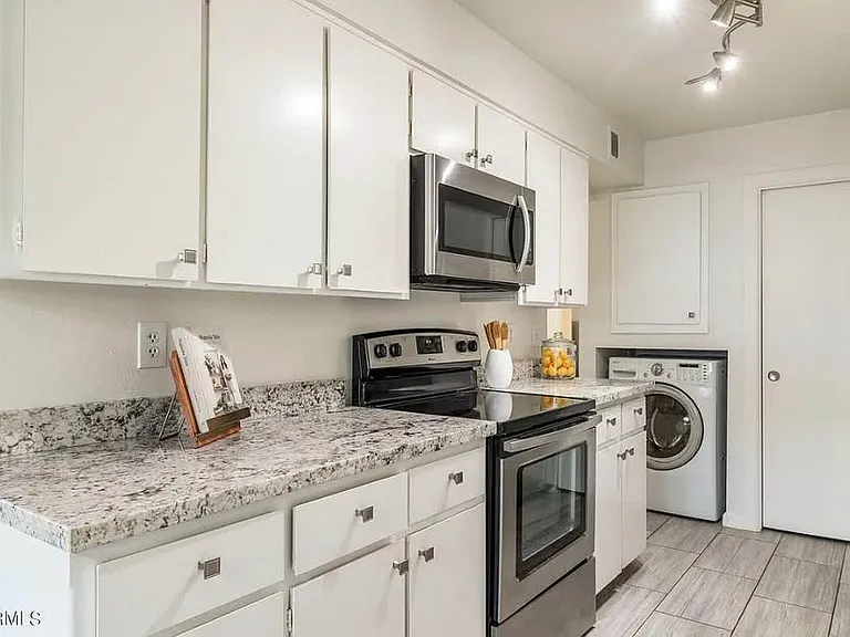 4901 N 73rd St #3 — Photo 5