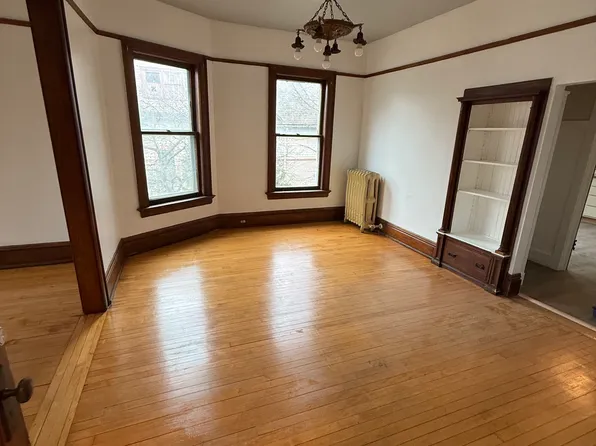 2813 W Juneau Ave APT 2, Milwaukee, WI 53208