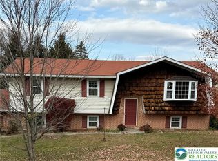 4266 Chestnut Dr, Walnutport, PA 18088