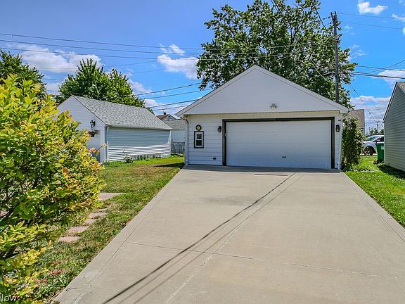 2nd image of 28904 W Willowick Dr