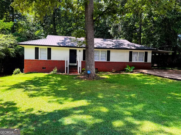 105 Dogwood Dr, Lagrange, GA 30241