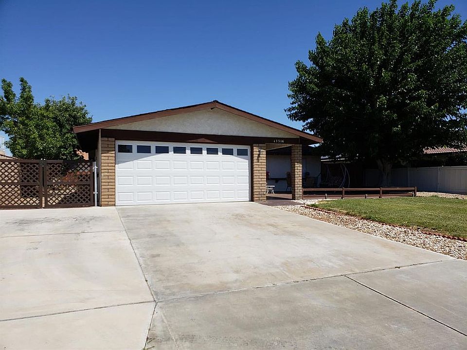 1st image of 13316 Country Club Dr