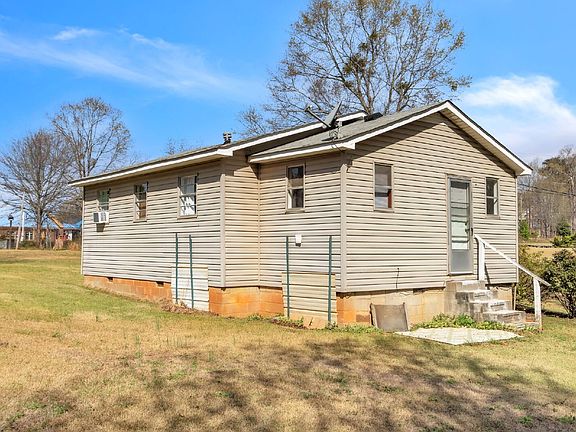 2nd image of 2229 Fews Chapel Rd