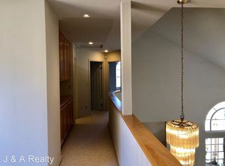 6432 Crestwood Dr, Castro Valley, CA
