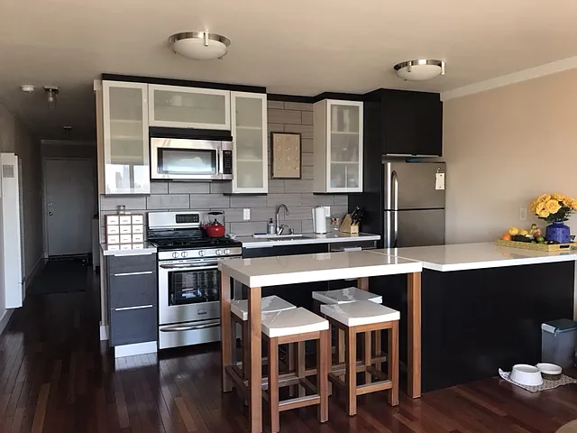 900 Presidio Ave #7 — Photo 1