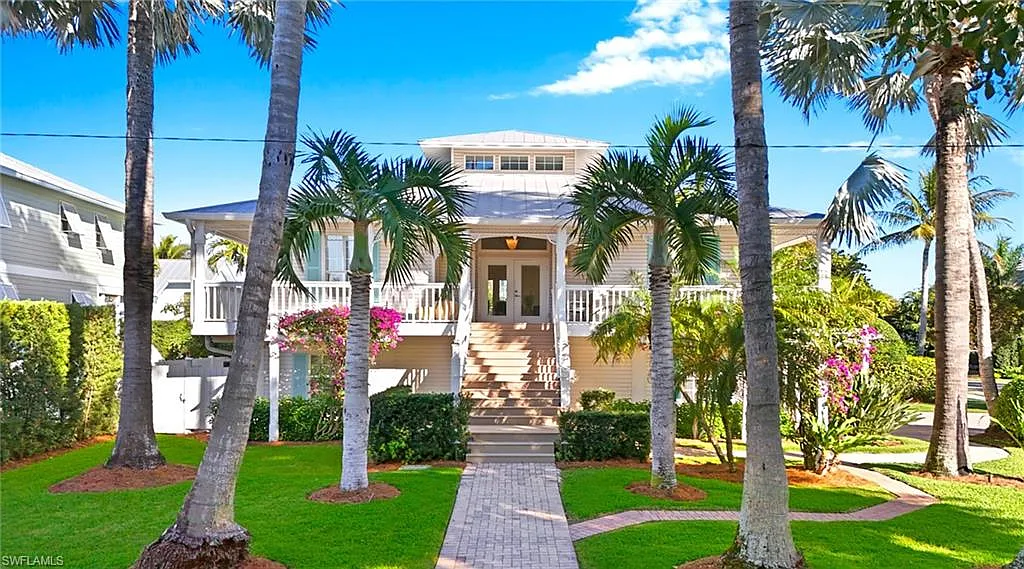 3 bed, 2.5 bath, 1900 sqft, $30,000 — Photo 1