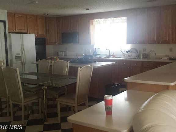 4th image of 3612 Tyrol Dr