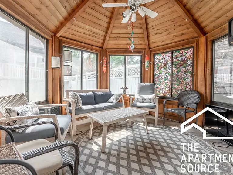 2223 W Wellington Ave #1F — Photo 9