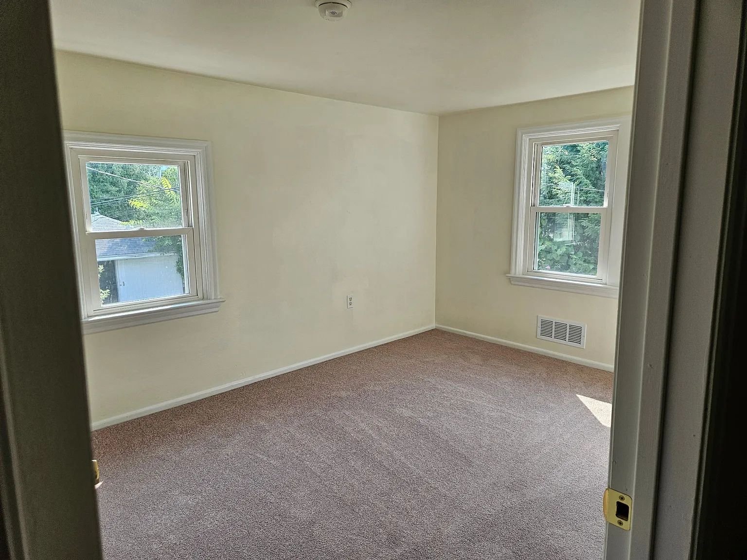 2 bed, $1,525 — Photo 3