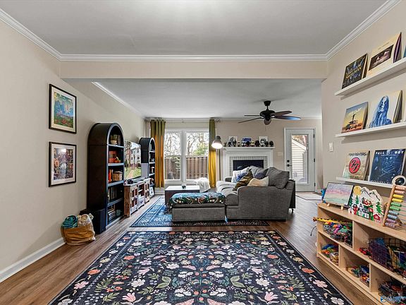 4th image of 3058 Dupree Dr SW