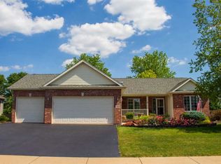 1984 Wycliffe St, Belvidere, IL 61008