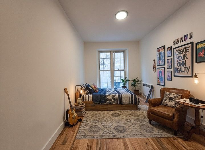1st image of 59 Pineapple St #2Q
