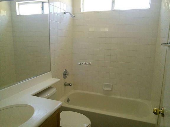 5th image of 3449 Yorkminster St #0