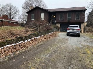 61 Cardox Rd, Finleyville, PA 15332