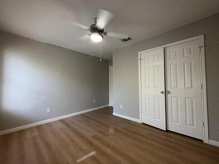 2906 Kestrel Dr #B — Photo 26