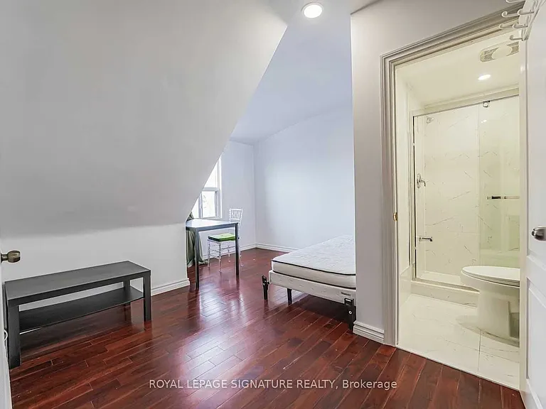 80 Markham St — Photo 11