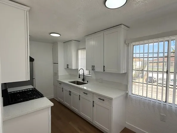 10218 State St APT C, Lynwood, CA 90262