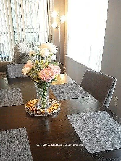 23 Oneida Cres #411 — Photo 24
