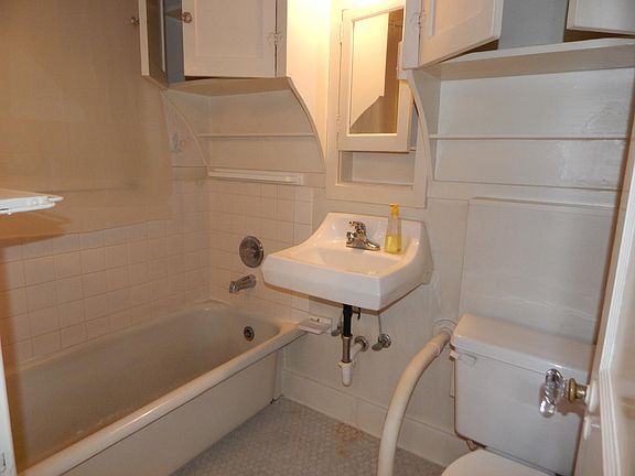 5th image of 1338 21st Ave APT 1