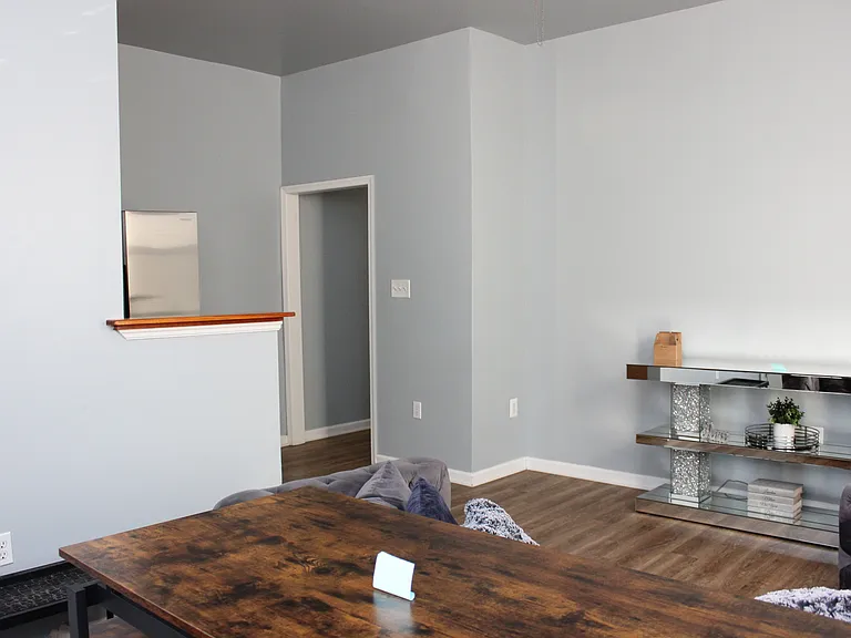 2400 Duncan St #1 — Photo 6