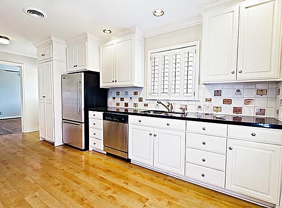 5th image of 6912 Southridge Dr