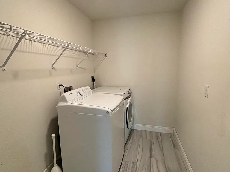 2231 SE Mariposa Ave — Photo 10