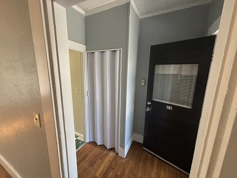 22 York St — Photo 8