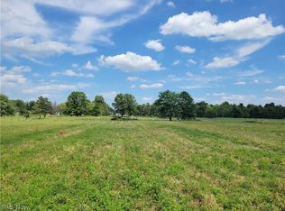 16875B Madison Rd, Middlefield, OH 44062