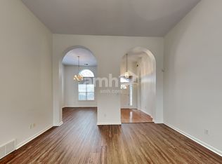 4940 Misty River Rd, Memphis, TN 38135