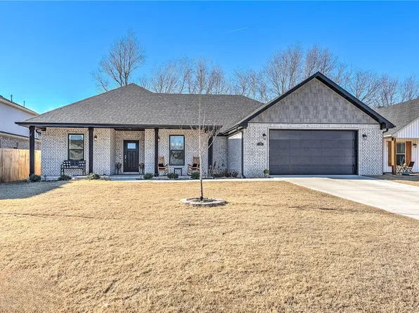 73 N Isabella Pl, Farmington, AR 72730