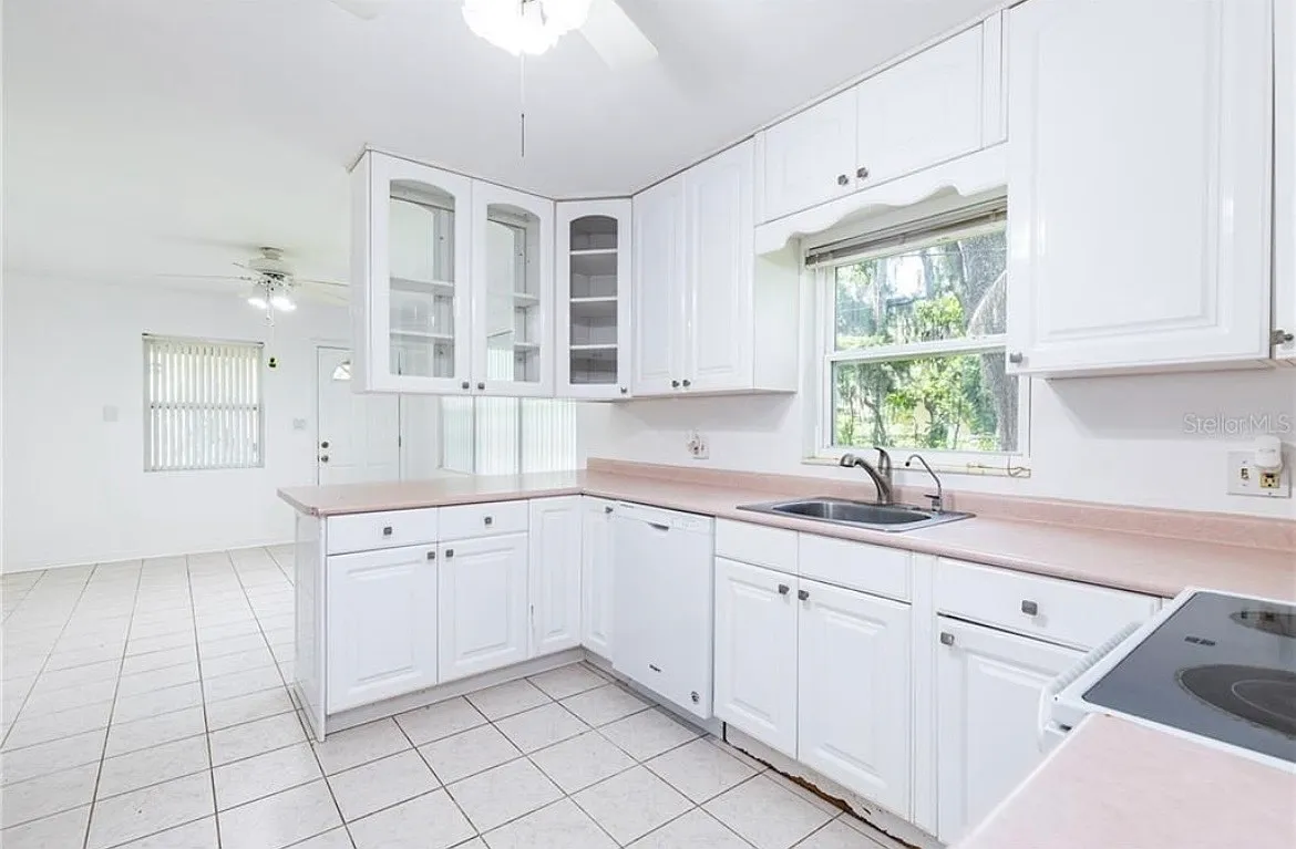 3 bed, 1378 sqft, $2,800 — Photo 3