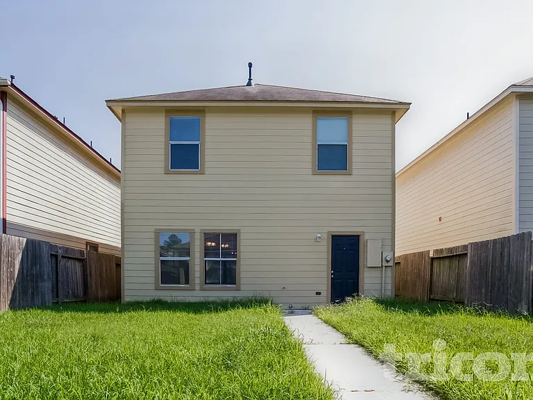 11403 Carla St — Photo 14