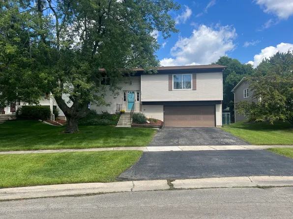 146 Ridgewood Ct, Bolingbrook, IL 60440