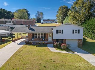 2598 Conner Cir, Lenoir, NC 28645
