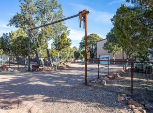 2869 Mustang Trl, Overgaard, AZ 85933