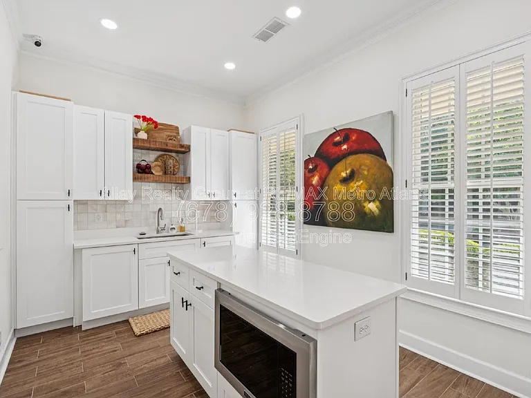 6725 Ridgefield Dr — Photo 41