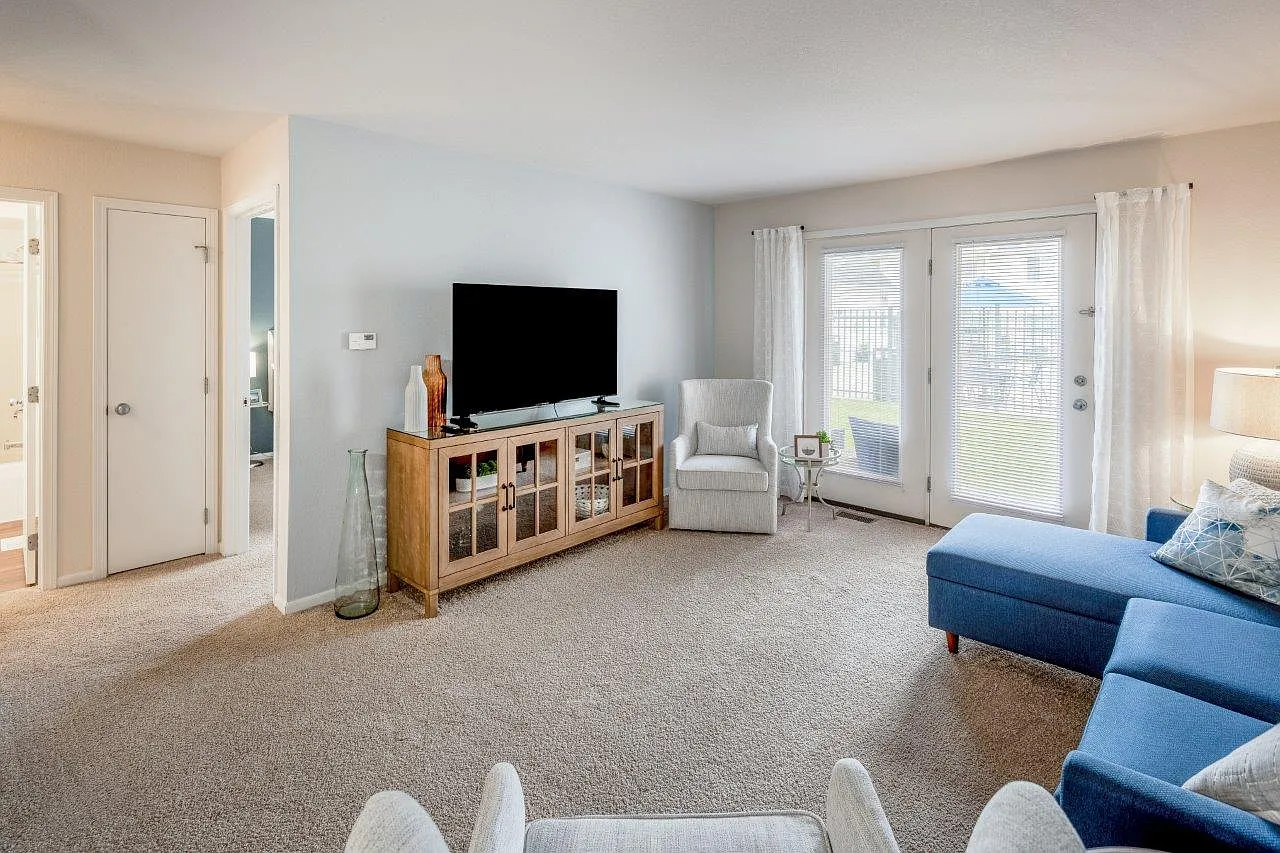 Steeplechase Apartments and Townhomes — Photo 4