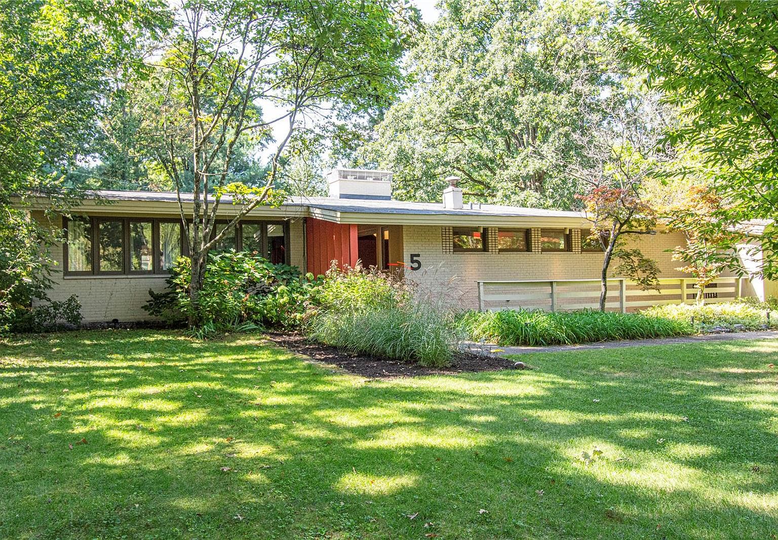 5 Cedar Crest St, Saint Louis, MO 63132 Zillow