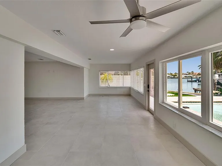 1492 Sea Gull Dr S — Photo 17
