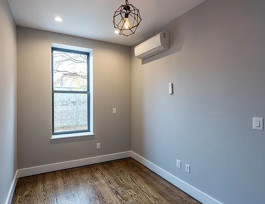 Rented by Nooklyn NYC LLC | media 55