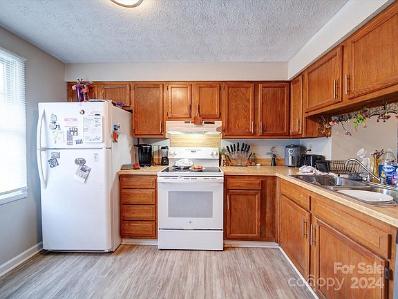 2nd image of 7316 Pebblestone Dr APT E
