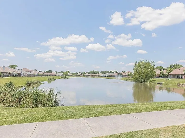 130 Brightwood Dr — Photo 18