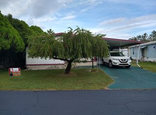 4632 Goldfinch Dr, Zephyrhills, FL 33541