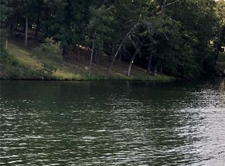 7045 Lake Point Dr, Perryville, MO 63775