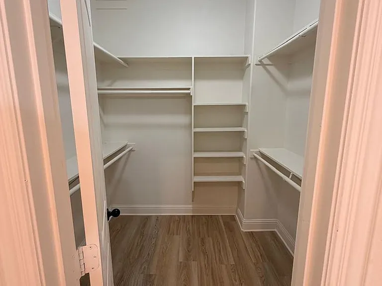 2320 Stutz Dr — Photo 18