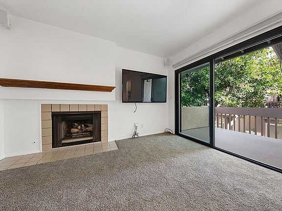 5th image of 6716 Clybourn Ave Unit 238