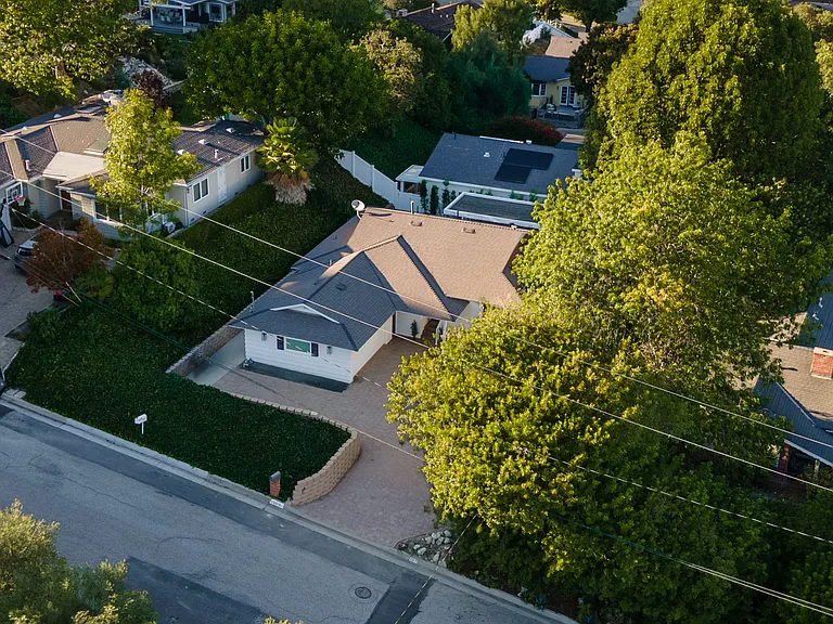 2219 Estribo Dr-1_10272025